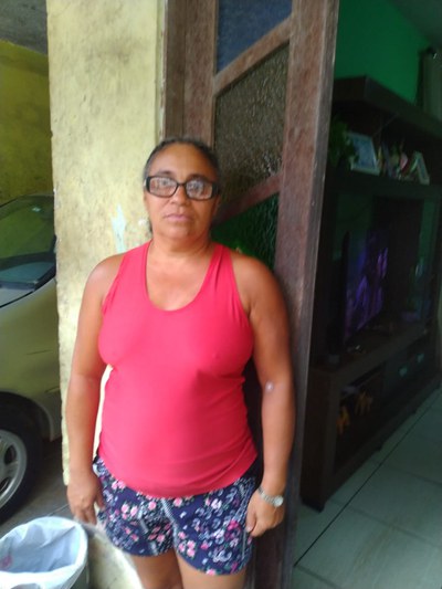 Stimmen zur Wahl: Elenice, Hausfrau, 48 Jahre alt (português embaixo) Stimmen zur Wahl: Elenice, Hausfrau, 48 Jahre alt (português embaixo)
