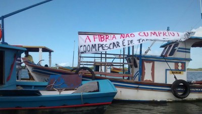 Kleinfischerei und die Folgen der Papierproduktion im Südbahia-Brasilien