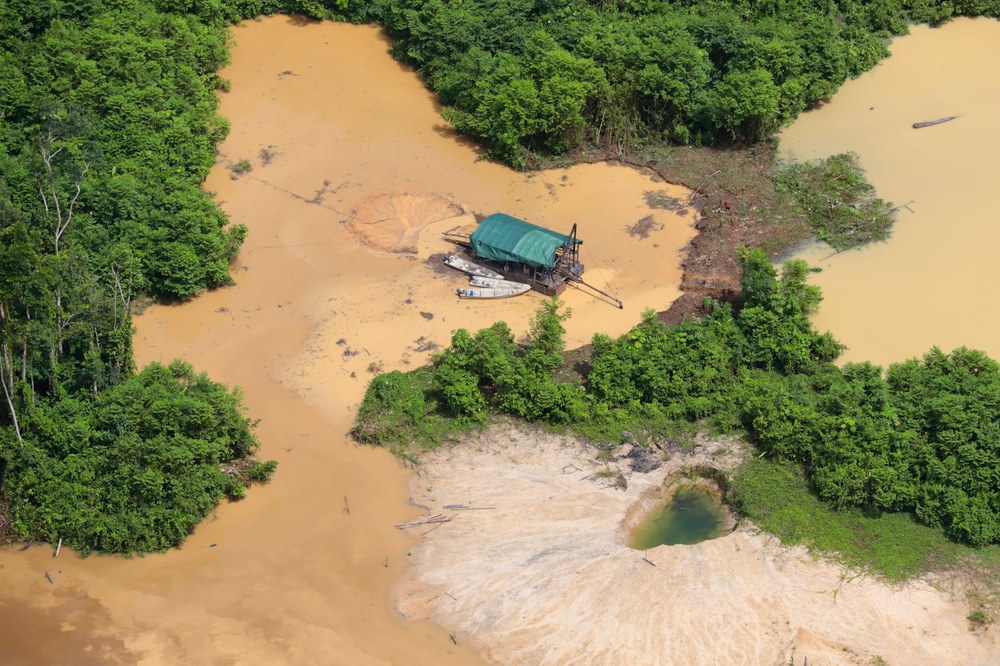 Die Yanomani und Ye´kuana im Kampf gegen Bergbau und Corona: #FORAGARIMPOFORACOVID