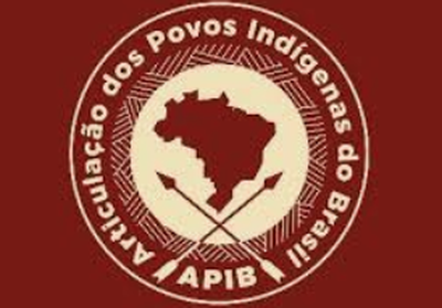 Manifest an den brasilianischen Staat u. politischer Brief an die Indigenen in der brasilianischen Regierung, verfasst vom Nationalforum der Indigenen Führungskräfte von APIB