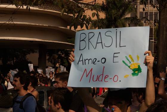 Großdemonstrationen gegen Dilma-Regierung in Brasilien
